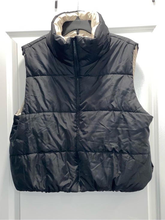New Look Jackets & Blazers - New Look Black and Cream Reversible Puffer Vest-Size 1X